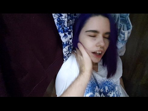 ❤️ Fann systur mína í skápnum og hjálpaði henni að koma ️ Fokking hjá okkur ☑