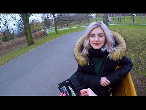 ❤️ Gleypir heitt ásamt ókunnugra fyrir peninga - blástur í garðinum eftir Evu Elfie ️ Fokking hjá okkur ☑
